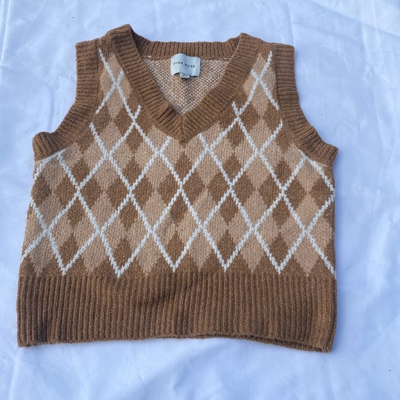 Pink Rose Brown Sweater Vest - Picture 1 of 4